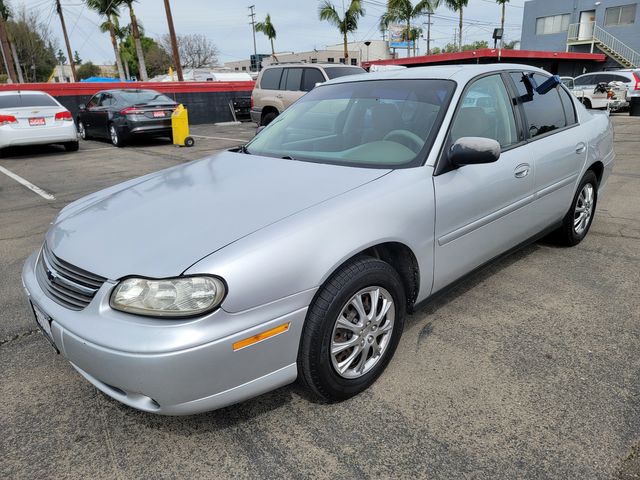 2004 Chevrolet Classic Base in Bellflower, California 90706
