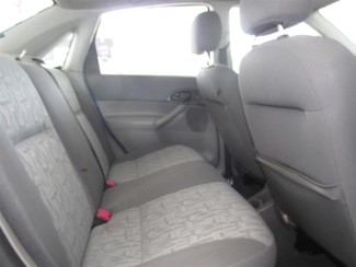 2005 Ford Focus SE Gardena, California 12
