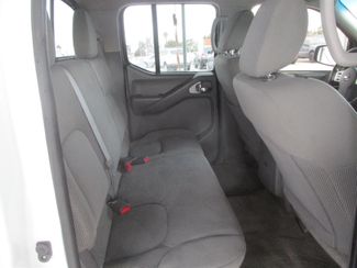 2017 Nissan Frontier SV V6 Gardena, California 11